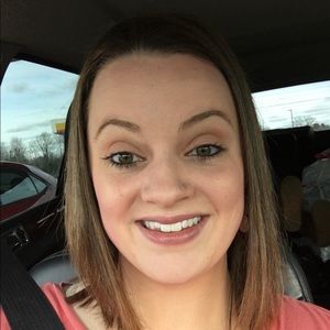 Meet your Posher, Catlyn